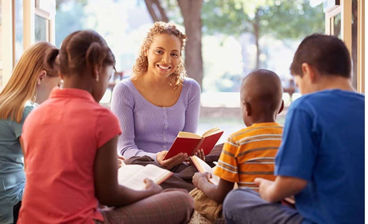 답변이 포함된 어린이와 청소년을 위한 100가지 성경 퀴즈 | 세계 학자 허브